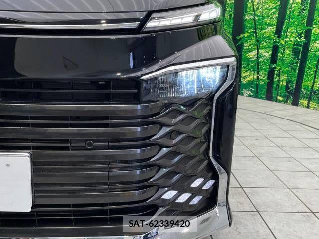 Toyota VOXY HYBRID 2023-07 855337-13