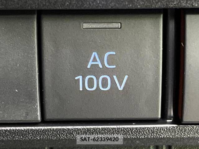 Toyota VOXY HYBRID 2023-07 855337-7