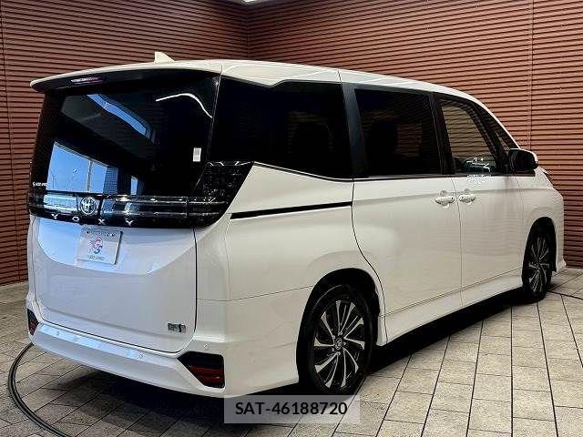 Toyota VOXY HYBRID 2025-01 934383-13