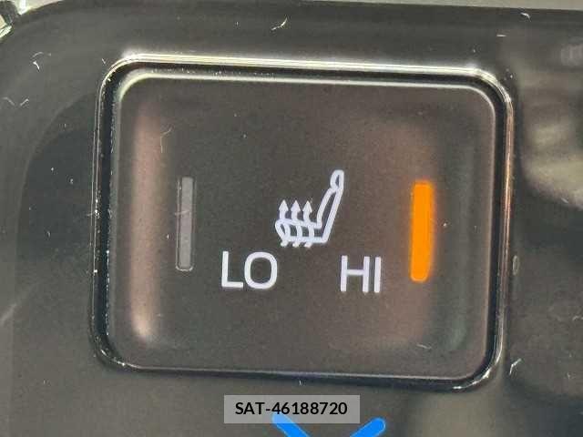 Toyota VOXY HYBRID 2025-01 934383-6