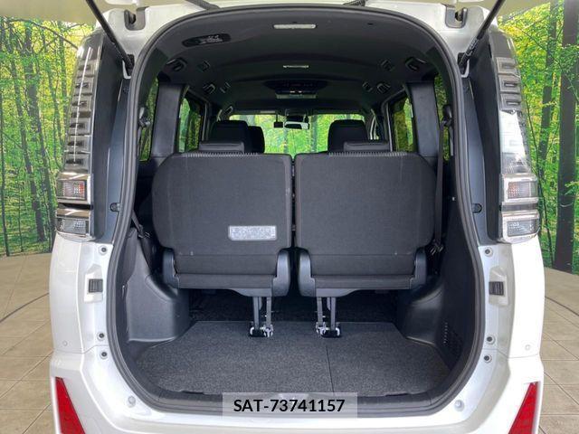 Toyota VOXY HYBRID 2020-08 1019602-10