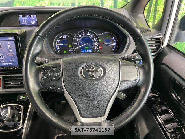 Toyota VOXY HYBRID 2020-08 1019602-11