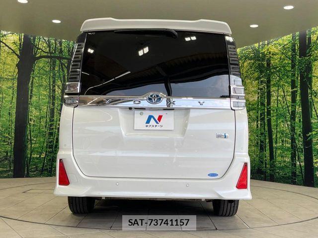 Toyota VOXY HYBRID 2020-08 1019602-15