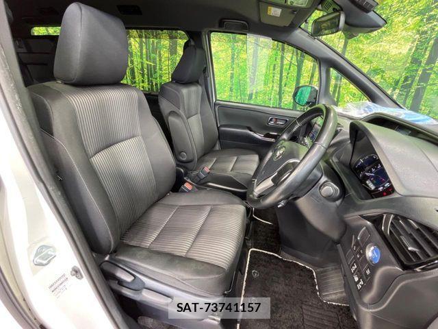 Toyota VOXY HYBRID 2020-08 1019602-7