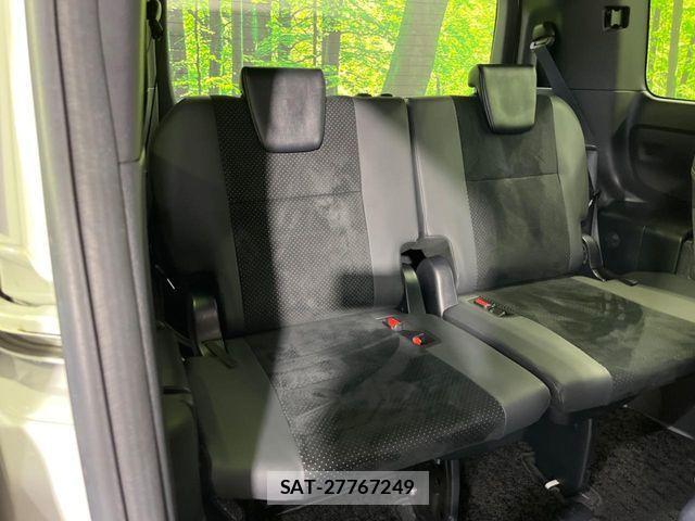 Toyota VOXY HYBRID 2020-11 1075431-9