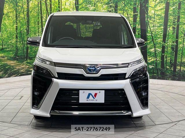 Toyota VOXY HYBRID 2020-11 1075431-14