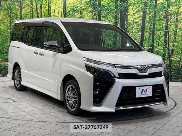 Toyota VOXY HYBRID 2020-11 1075431-16