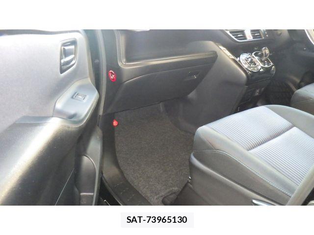 Toyota VOXY HYBRID 2016-11 1128037-16