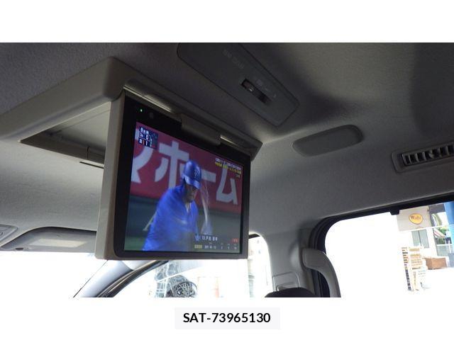 Toyota VOXY HYBRID 2016-11 1128037-18