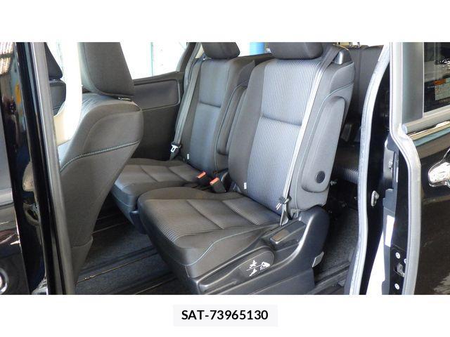 Toyota VOXY HYBRID 2016-11 1128037-19