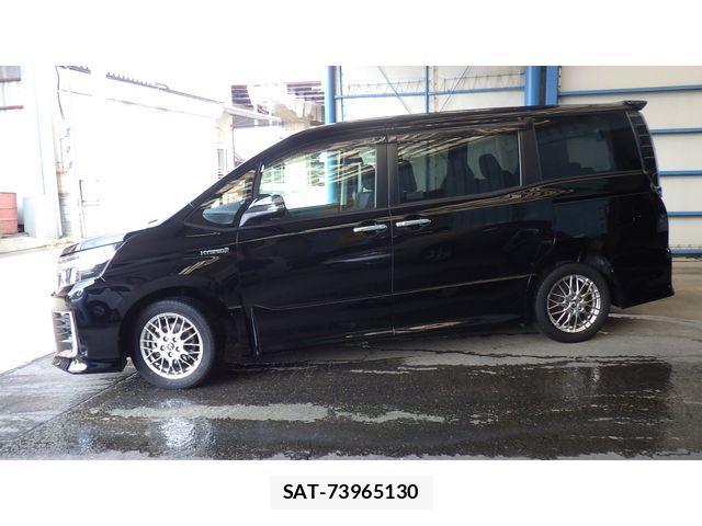 Toyota VOXY HYBRID 2016-11 1128037-4