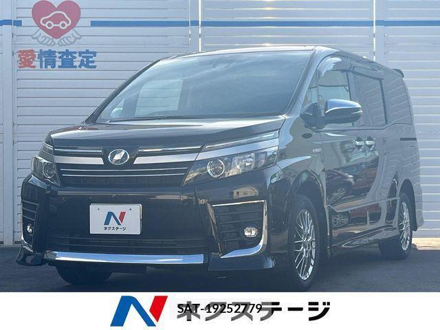 Toyota VOXY HYBRID 2017-03 1299989-0