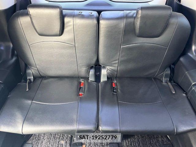 Toyota VOXY HYBRID 2017-03 1299989-11
