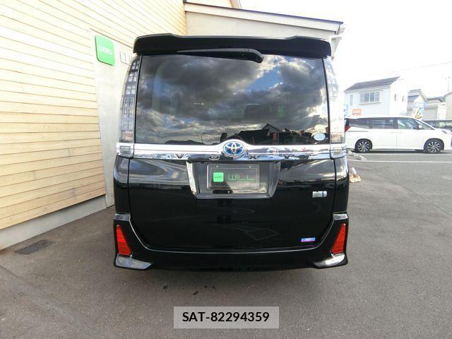Toyota VOXY HYBRID 2016-03 1386924-1