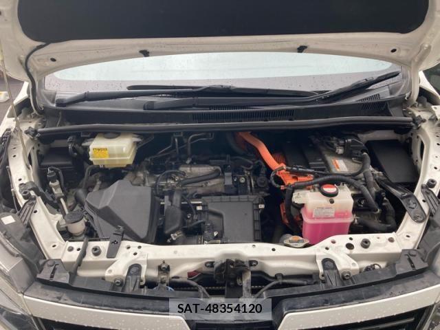 Toyota VOXY HYBRID 2015-10 1415539-8