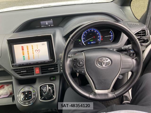 Toyota VOXY HYBRID 2015-10 1415539-15