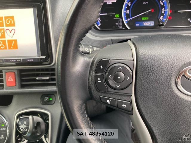 Toyota VOXY HYBRID 2015-10 1415539-16