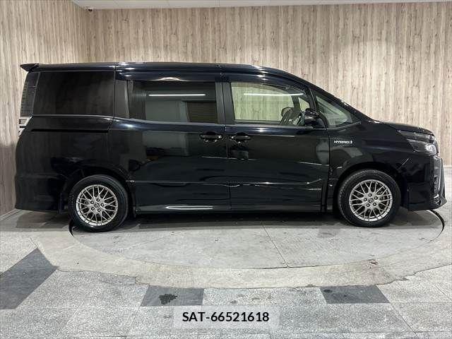 Toyota VOXY HYBRID 2017-12 1476715-18
