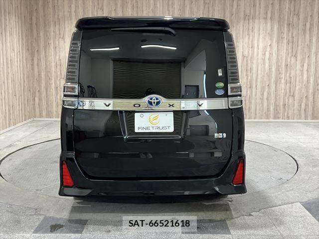 Toyota VOXY HYBRID 2017-12 1476715-20