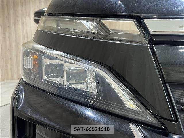 Toyota VOXY HYBRID 2017-12 1476715-23