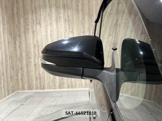 Toyota VOXY HYBRID 2017-12 1476715-27