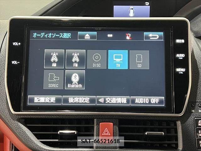 Toyota VOXY HYBRID 2017-12 1476715-5