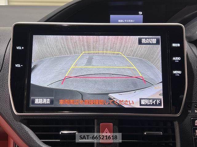 Toyota VOXY HYBRID 2017-12 1476715-6