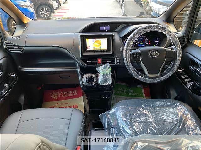 Toyota VOXY HYBRID 2018-11 1718503-2