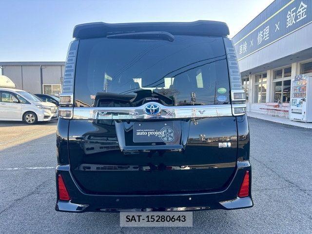 Toyota VOXY HYBRID 2020-10 2355625-11