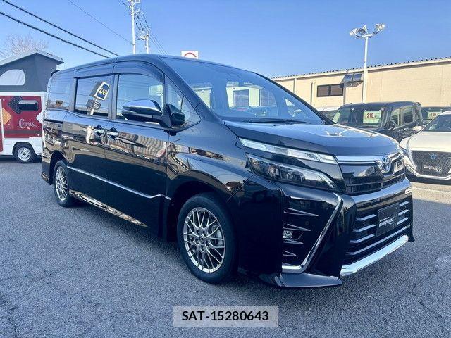 Toyota VOXY HYBRID 2020-10 2355625-2