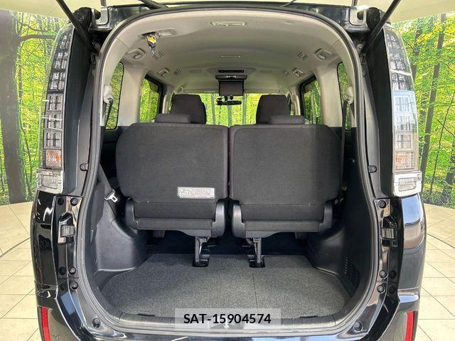 Toyota VOXY HYBRID 2015-02 2731326-9