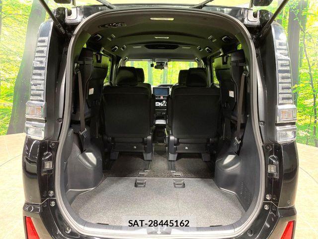 Toyota VOXY HYBRID 2019-04 2967483-10