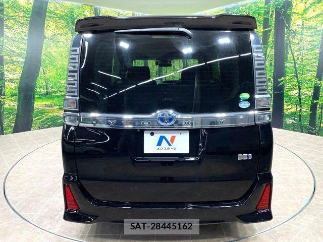Toyota VOXY HYBRID 2019-04 2967483-15