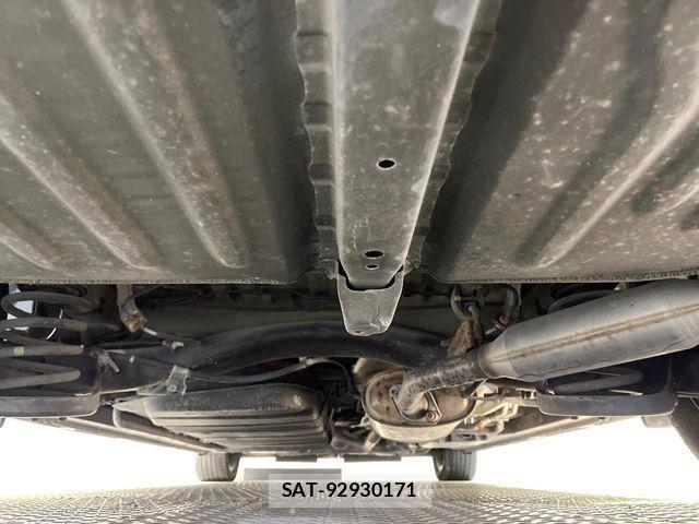 Toyota VOXY HYBRID 2017-10 3017356-19
