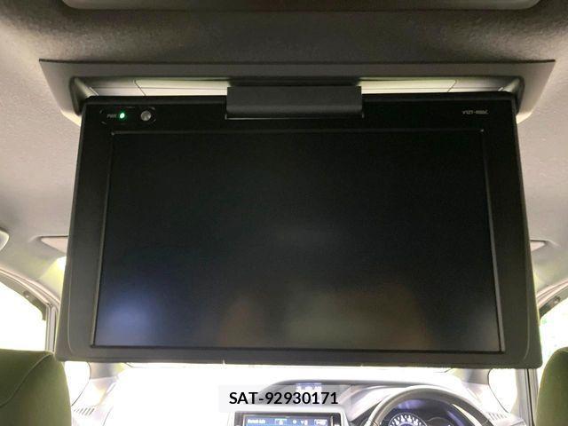 Toyota VOXY HYBRID 2017-10 3017356-6