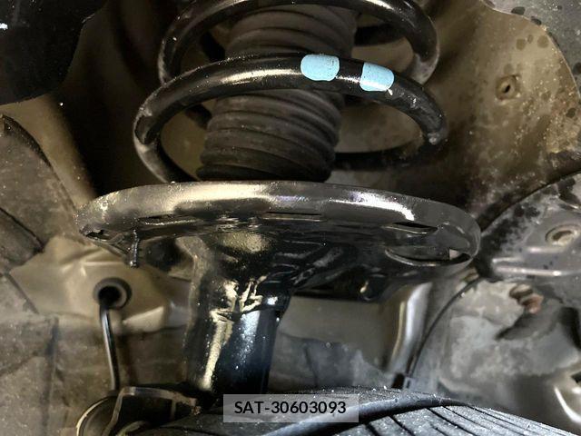 Toyota VOXY HYBRID 2014-09 3391247-19