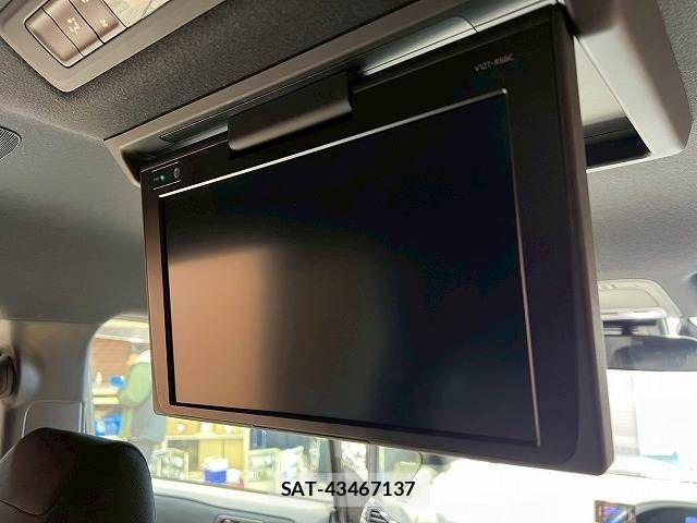 Toyota VOXY HYBRID 2017-12 3415453-4