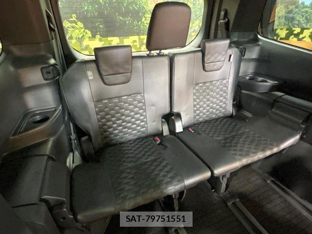 Toyota VOXY HYBRID 2023-02 3391150-10