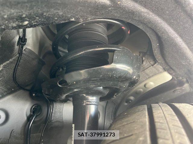 Toyota VOXY HYBRID 2025-01 3415448-19