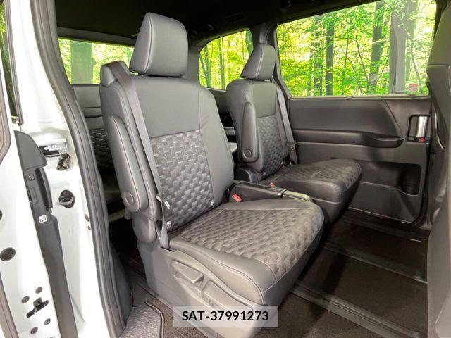 Toyota VOXY HYBRID 2025-01 3415448-8