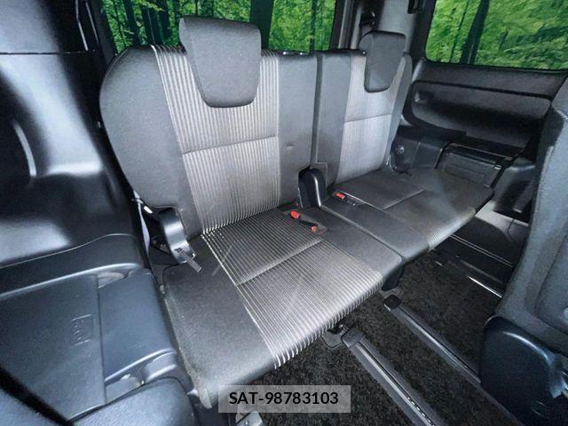 Toyota VOXY HYBRID 2019-09 3423720-9