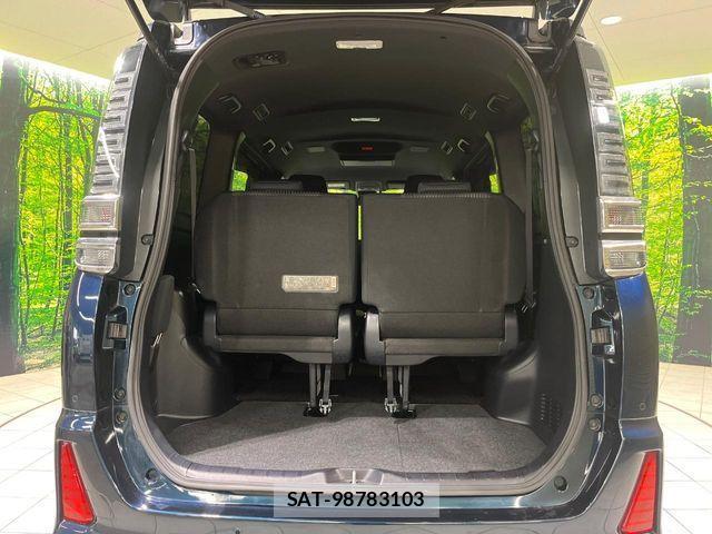 Toyota VOXY HYBRID 2019-09 3423720-10