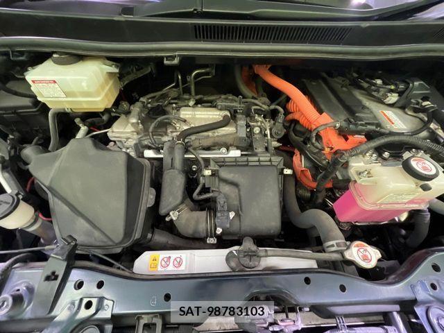 Toyota VOXY HYBRID 2019-09 3423720-18