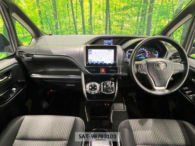 Toyota VOXY HYBRID 2019-09 3423720-1