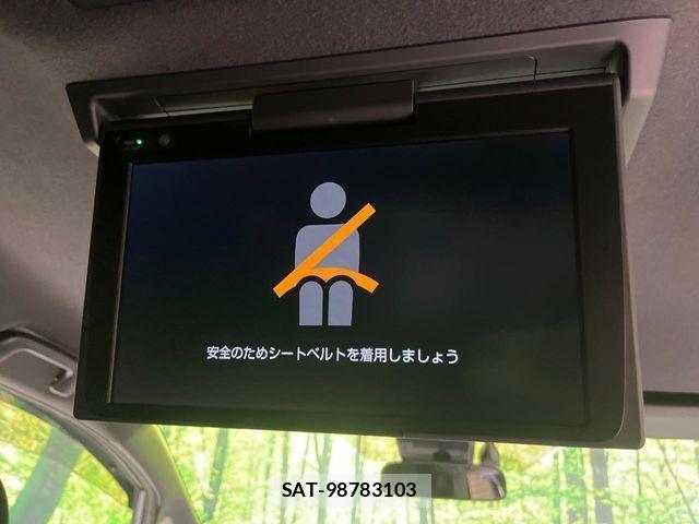 Toyota VOXY HYBRID 2019-09 3423720-2