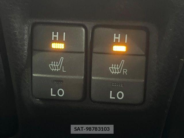 Toyota VOXY HYBRID 2019-09 3423720-5