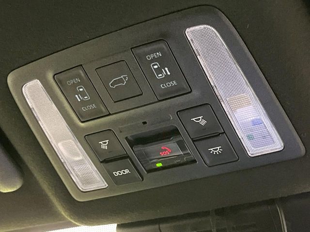 Toyota VOXY HYBRID 2024-11 3687518-6
