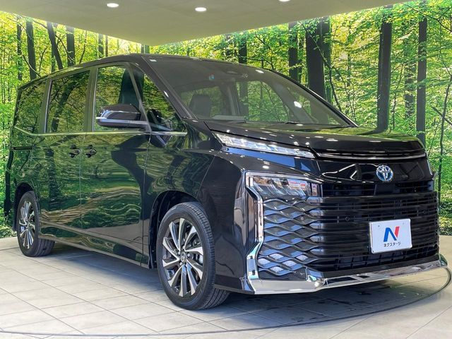 Toyota VOXY HYBRID 2022-11 3687550-15