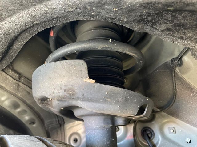 Toyota VOXY HYBRID 2022-11 3687550-19