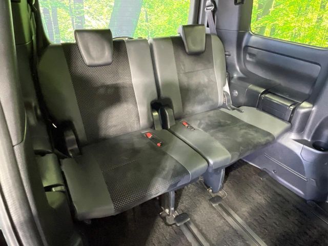 Toyota VOXY HYBRID 2020-11 3687598-9